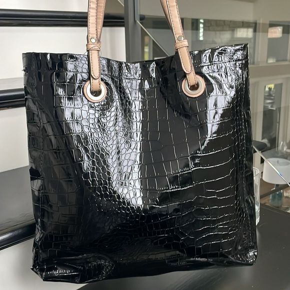 Handbags - New vegan leather crocodile embossed shoulder handbag, tote black tan